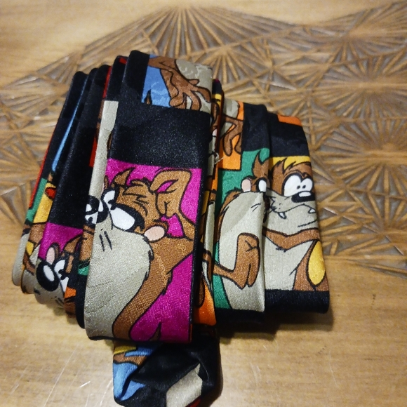 Looney Tunes .ania- Tasmanian Devil  1993- Men's Polyester Tie RARE-Limited - Picture 5 of 5